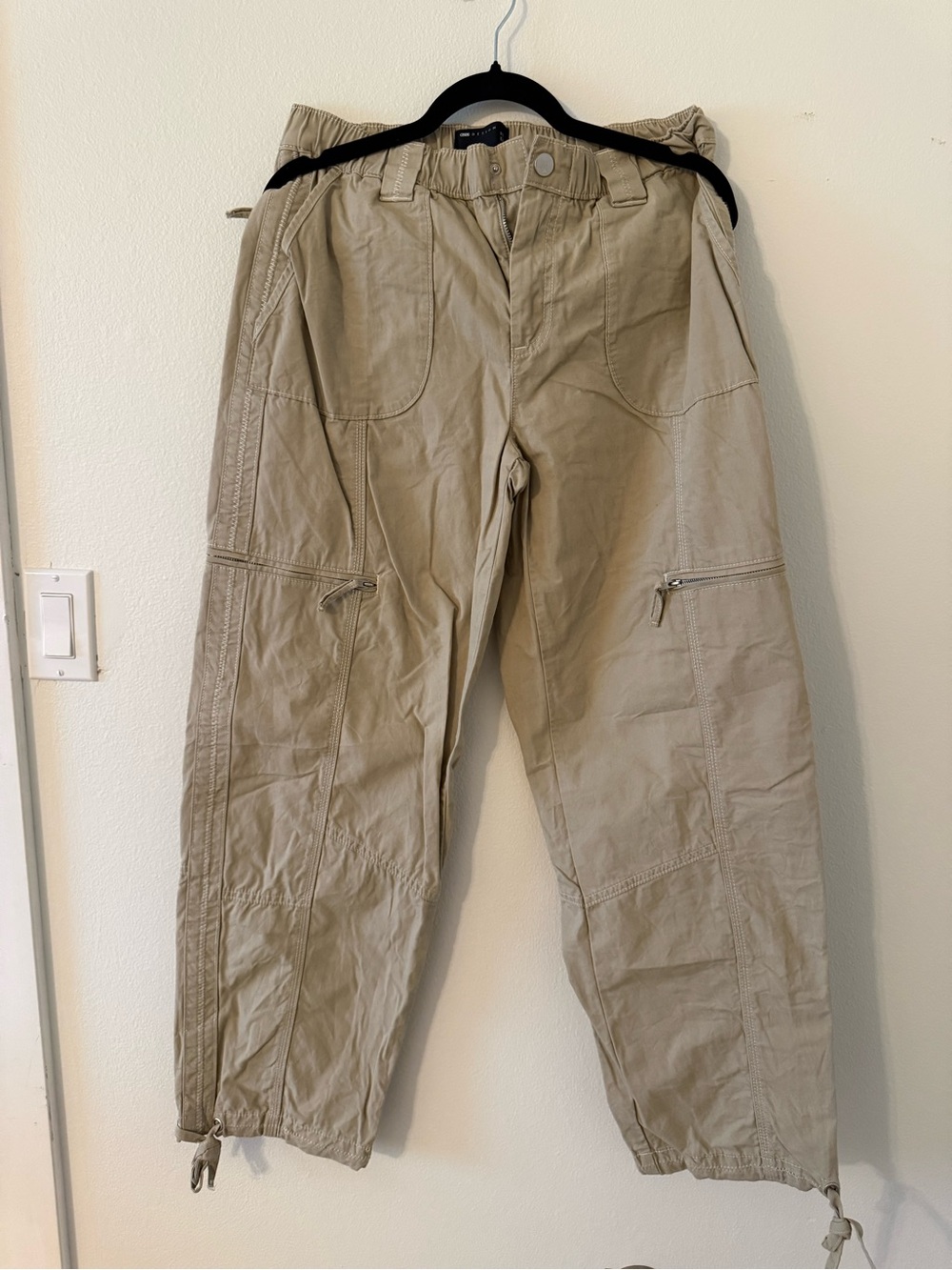 ASOS Beige Khaki Utility Cargo Pants Size 6